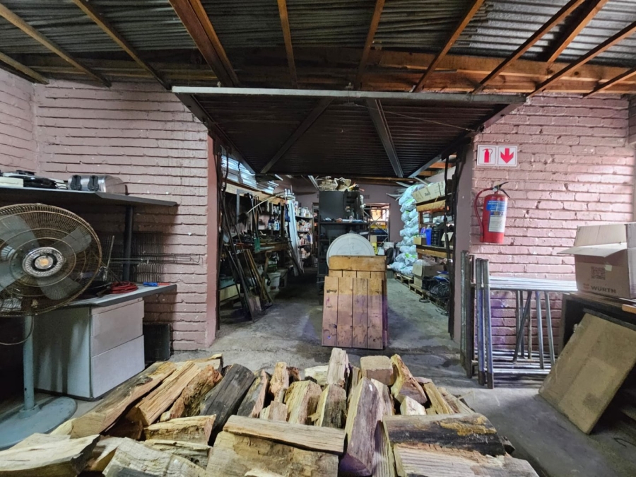 Commercial Property for Sale in Dunnottar Gauteng