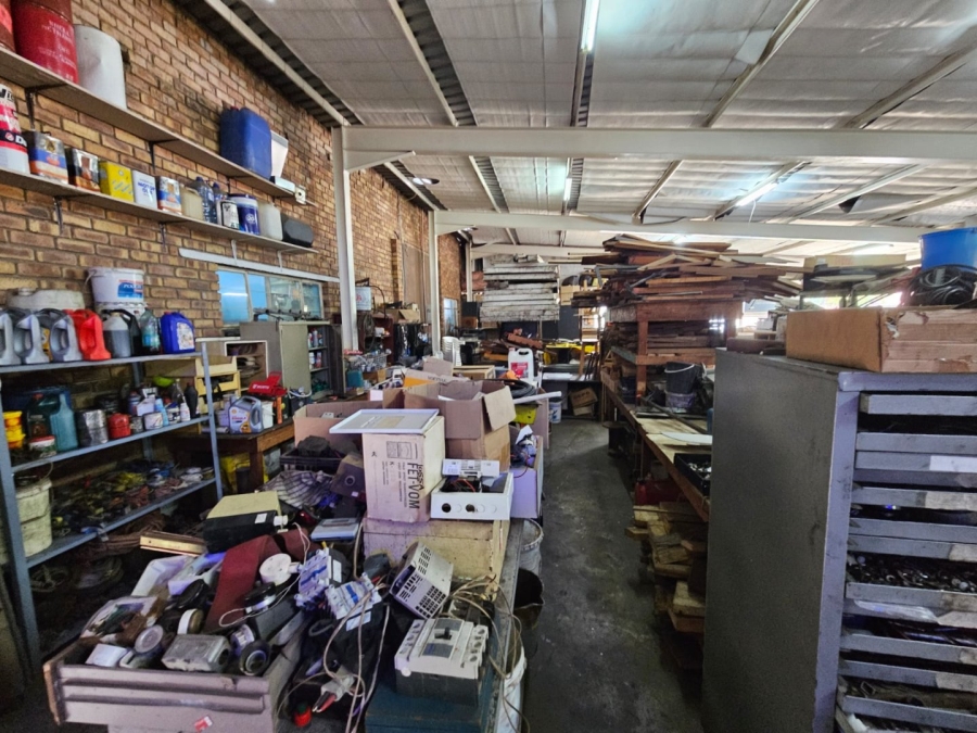 Commercial Property for Sale in Dunnottar Gauteng