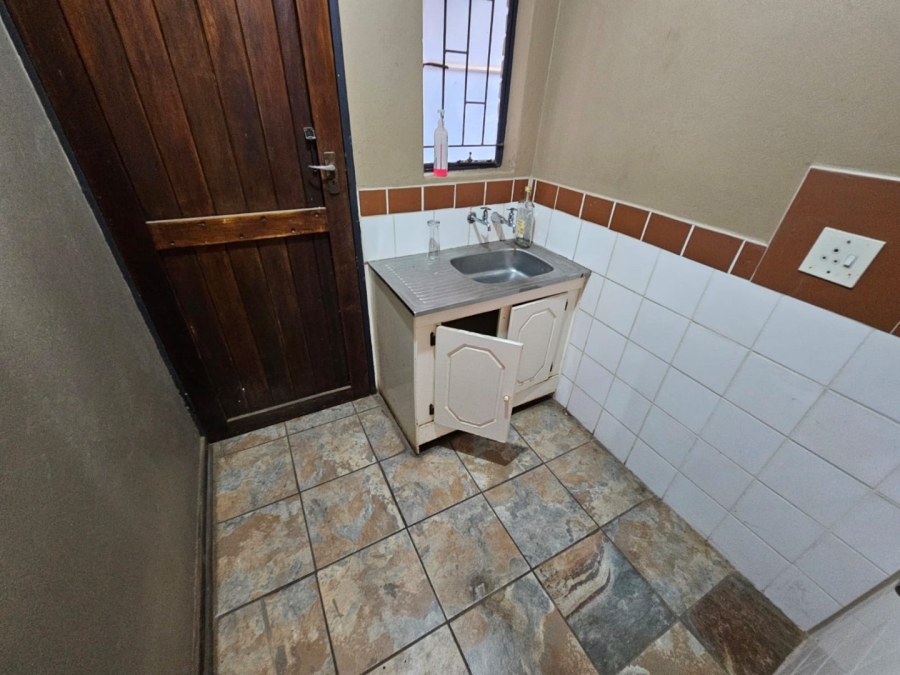 Commercial Property for Sale in Dunnottar Gauteng