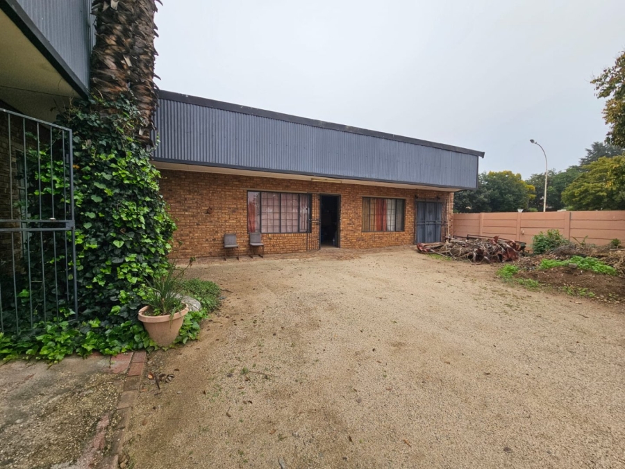 Commercial Property for Sale in Dunnottar Gauteng