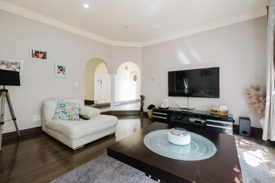 3 Bedroom Property for Sale in Glenvista Gauteng