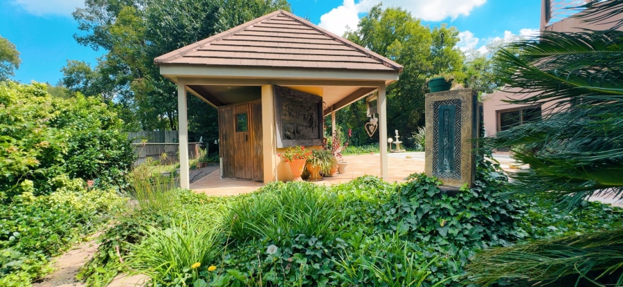 4 Bedroom Property for Sale in Three Rivers Proper Gauteng