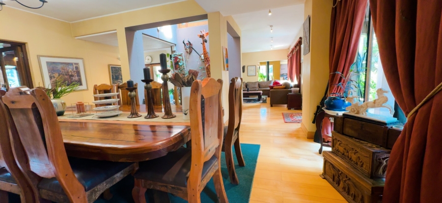 4 Bedroom Property for Sale in Three Rivers Proper Gauteng