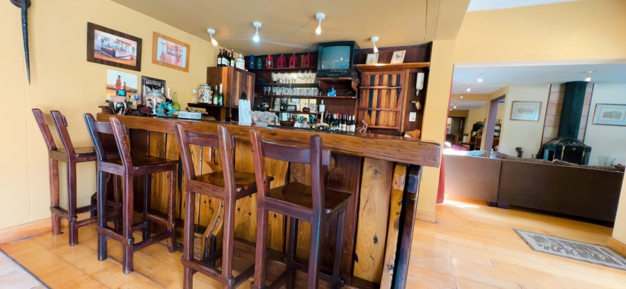 4 Bedroom Property for Sale in Three Rivers Proper Gauteng