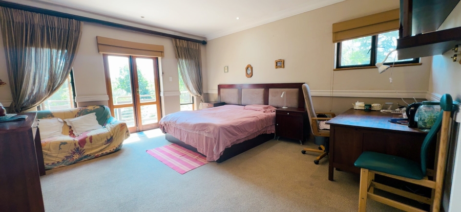 4 Bedroom Property for Sale in Three Rivers Proper Gauteng