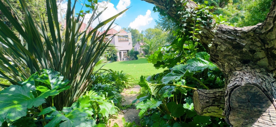 4 Bedroom Property for Sale in Three Rivers Proper Gauteng