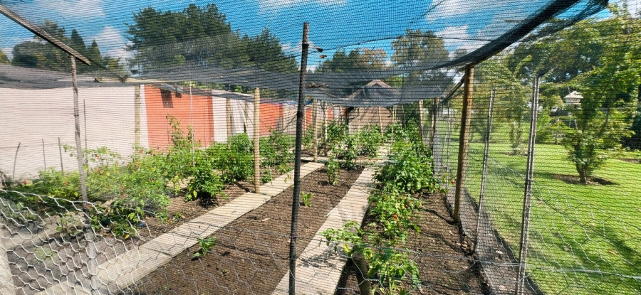 4 Bedroom Property for Sale in Three Rivers Proper Gauteng