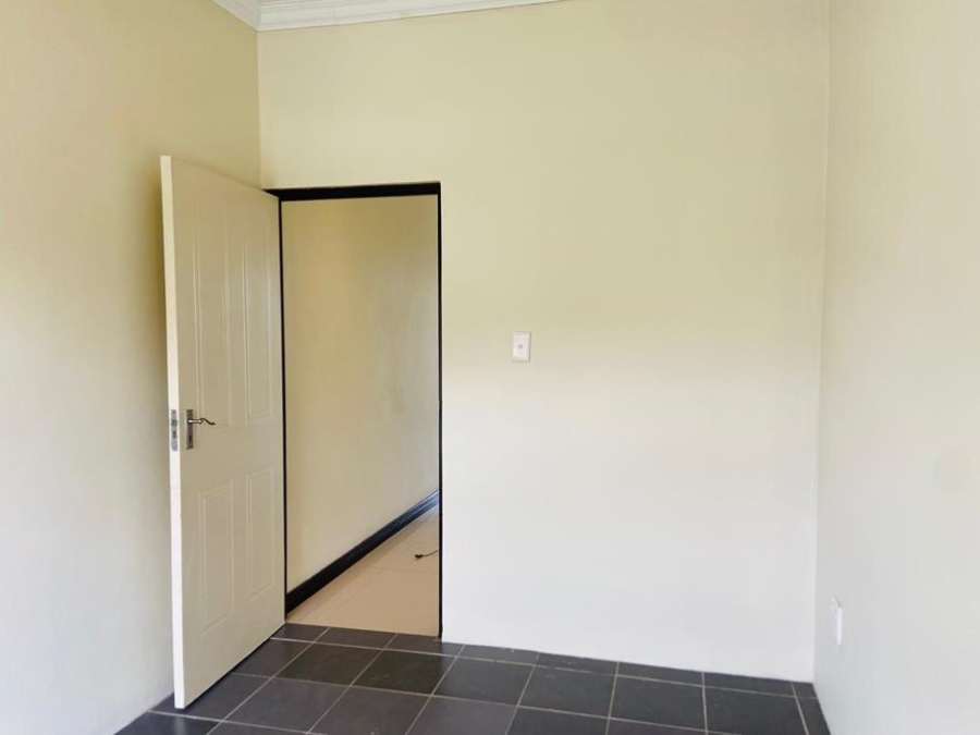 4 Bedroom Property for Sale in Kosmosdal Gauteng