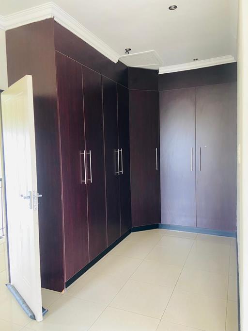 4 Bedroom Property for Sale in Kosmosdal Gauteng