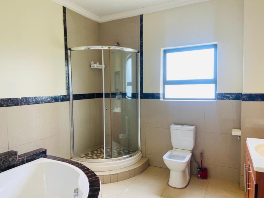 4 Bedroom Property for Sale in Kosmosdal Gauteng