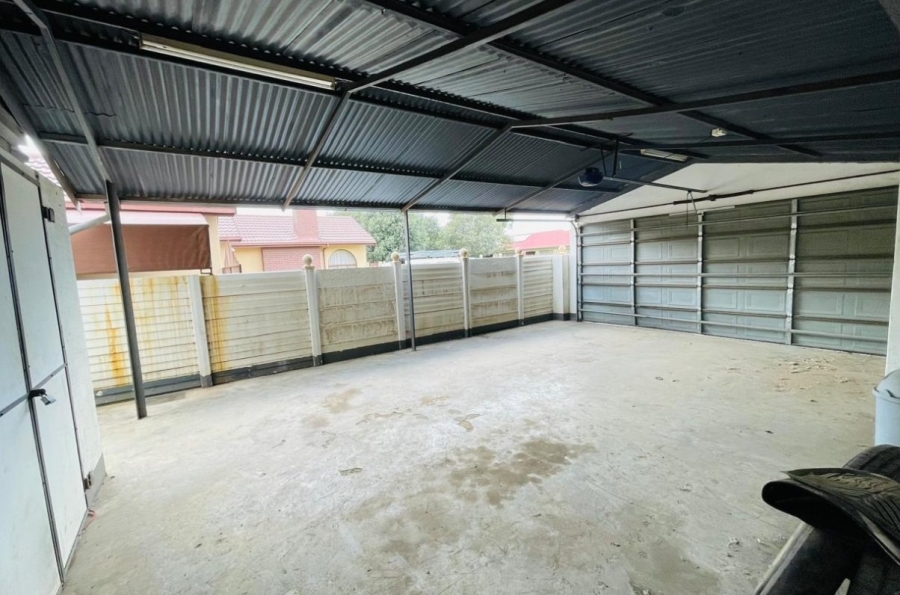 4 Bedroom Property for Sale in Vanderbijlpark SE 6 Gauteng