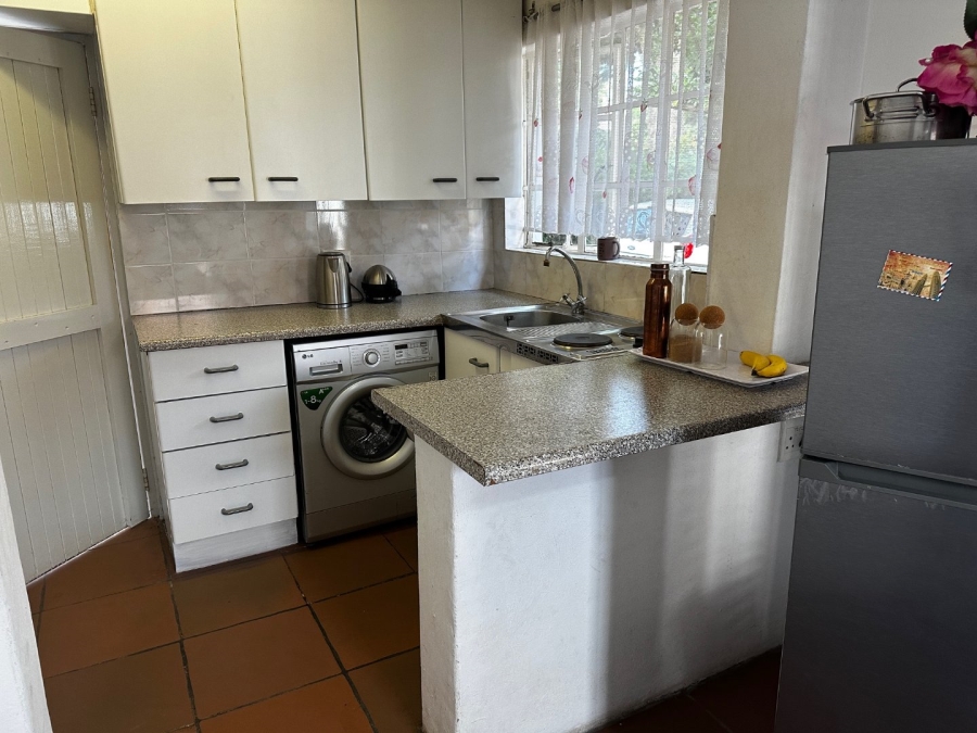 1 Bedroom Property for Sale in Parkview Gauteng
