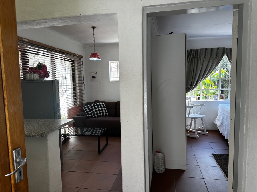 1 Bedroom Property for Sale in Parkview Gauteng