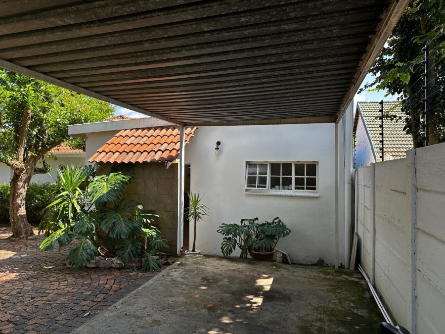 1 Bedroom Property for Sale in Parkview Gauteng