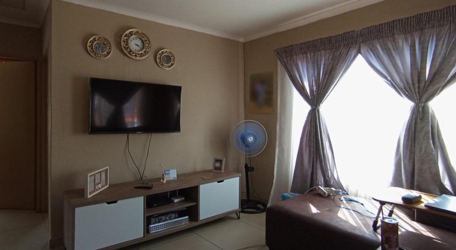  Bedroom Property for Sale in Soshanguve VV Gauteng
