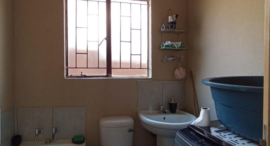  Bedroom Property for Sale in Soshanguve VV Gauteng
