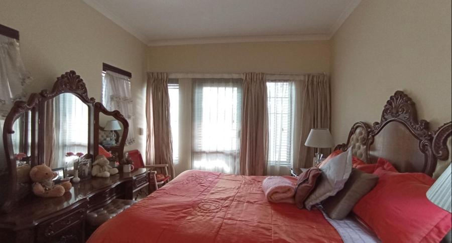 2 Bedroom Property for Sale in Beverley Gauteng