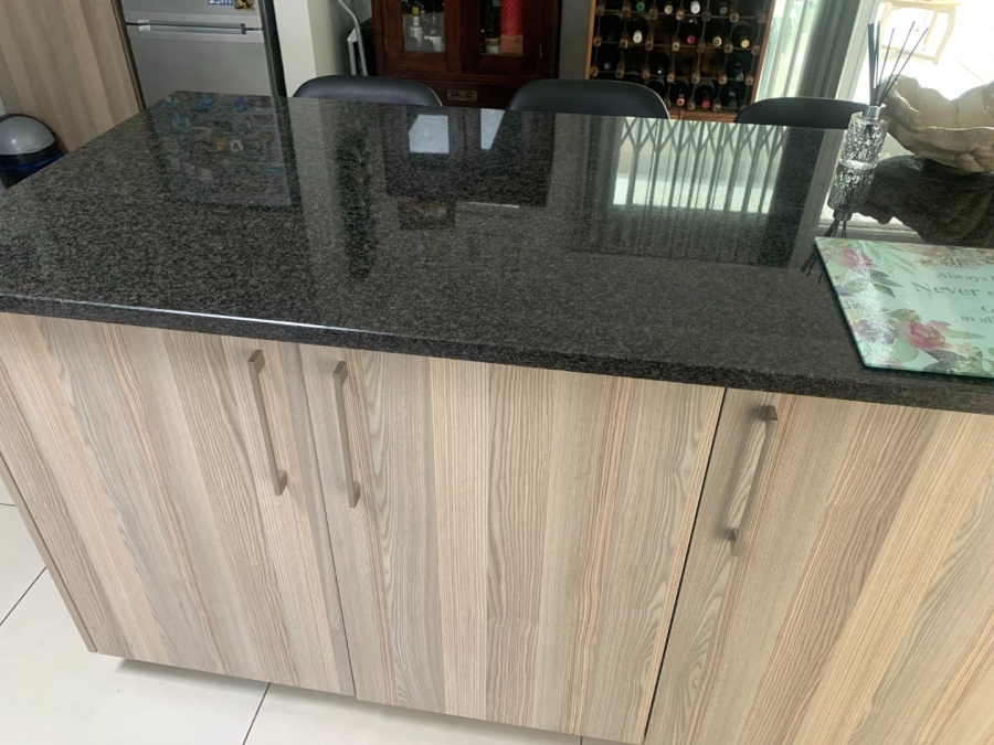 2 Bedroom Property for Sale in Blue Hills Gauteng