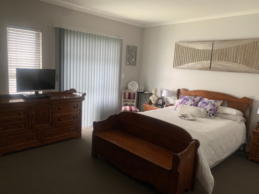 2 Bedroom Property for Sale in Blue Hills Gauteng