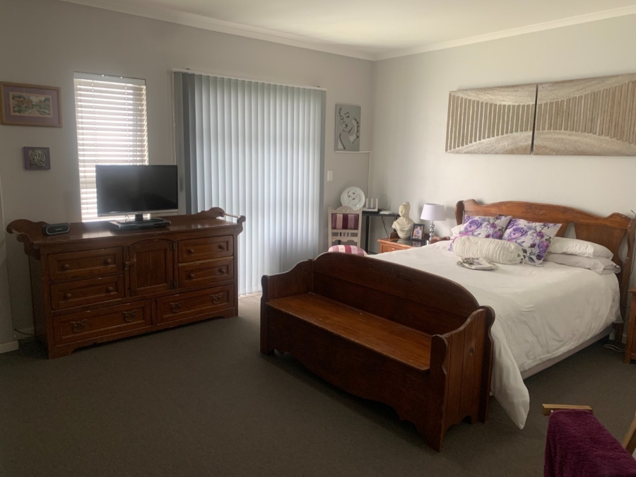 2 Bedroom Property for Sale in Blue Hills Gauteng