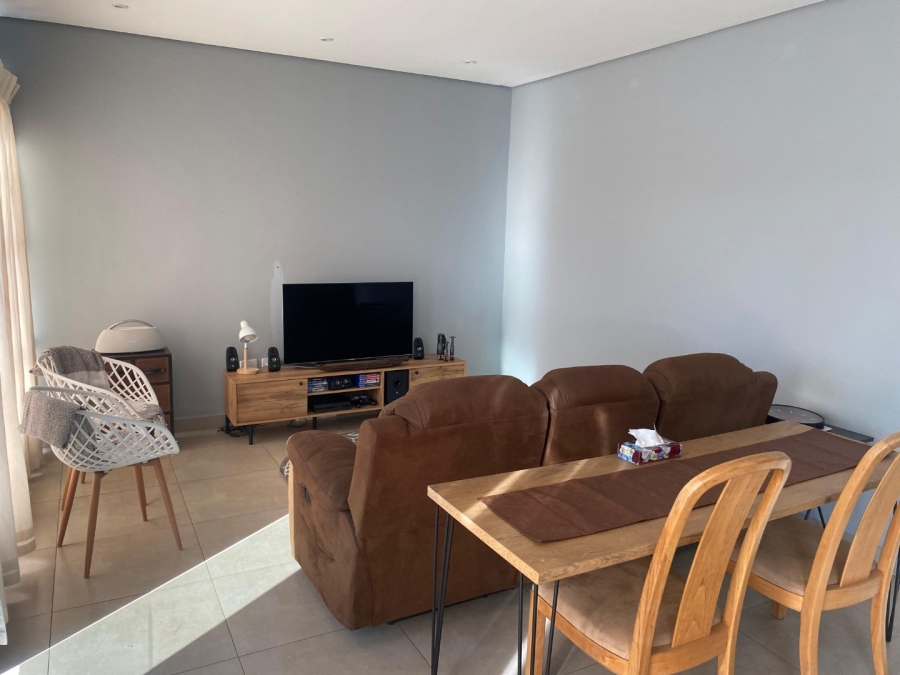 To Let 2 Bedroom Property for Rent in Raslouw Gauteng