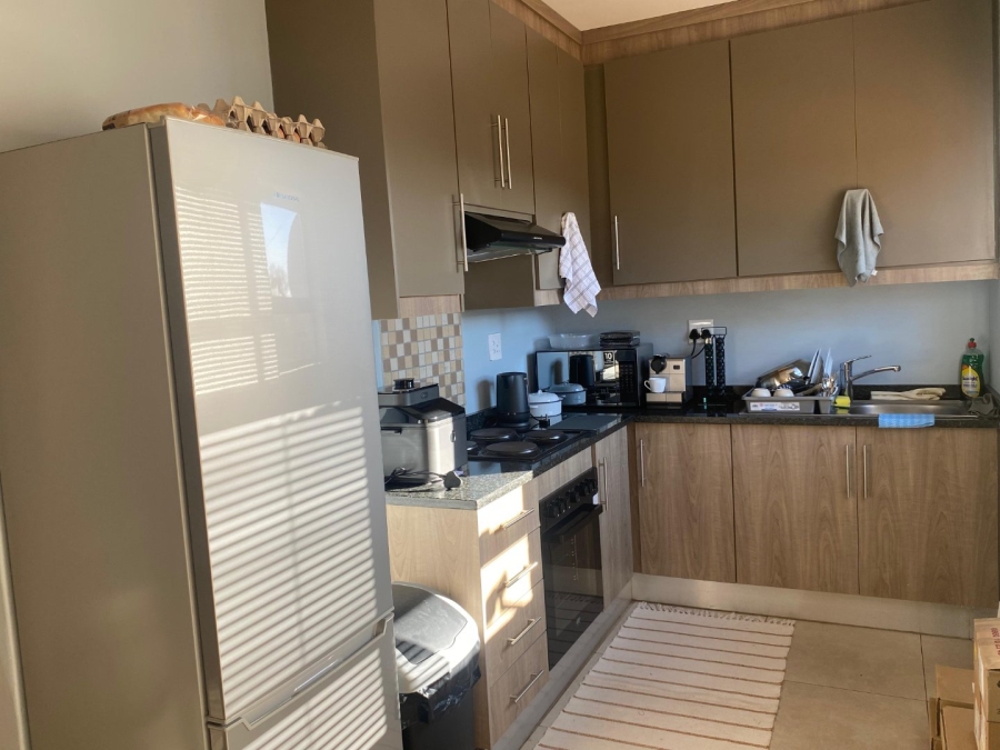 To Let 2 Bedroom Property for Rent in Raslouw Gauteng