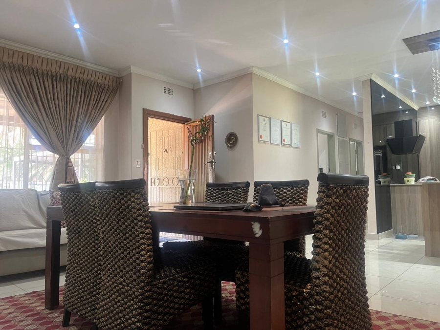 4 Bedroom Property for Sale in Illiondale Gauteng