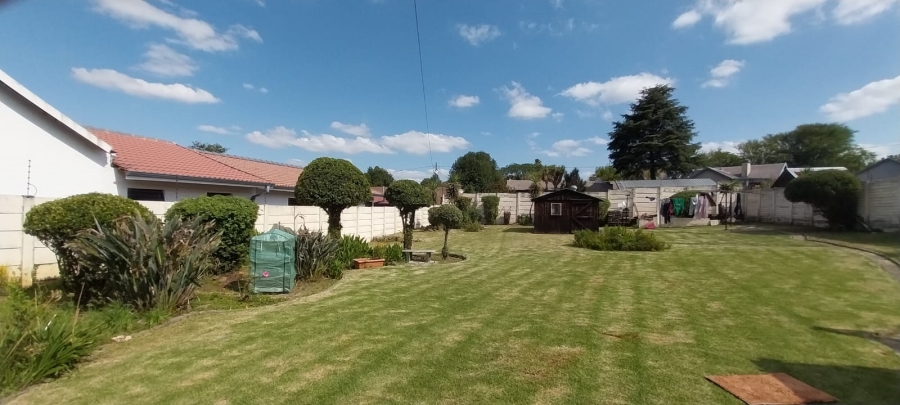 4 Bedroom Property for Sale in Illiondale Gauteng