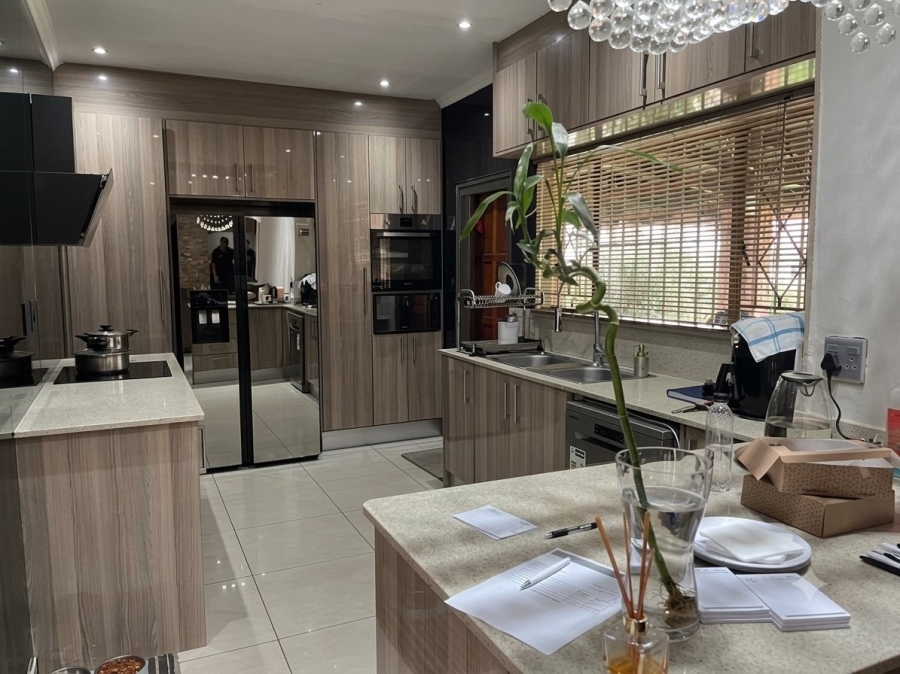 4 Bedroom Property for Sale in Illiondale Gauteng