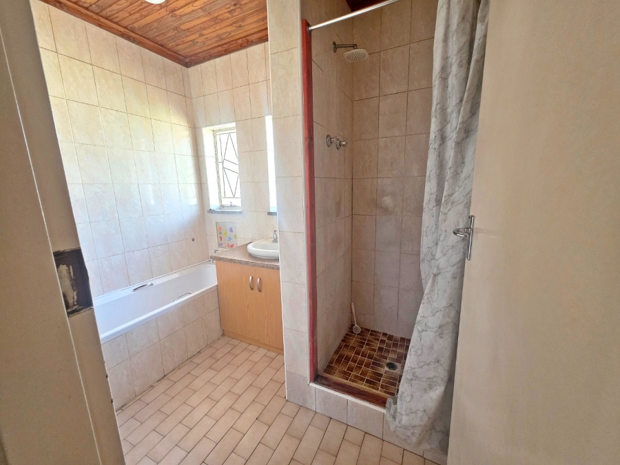 3 Bedroom Property for Sale in Noycedale Gauteng