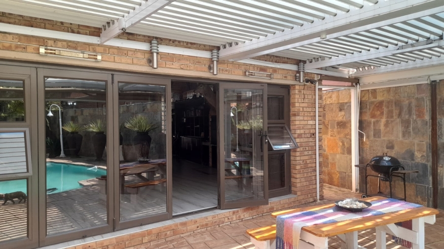 4 Bedroom Property for Sale in Vanderbijlpark SE 3 Gauteng