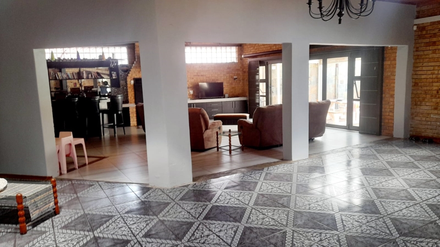 4 Bedroom Property for Sale in Vanderbijlpark SE 3 Gauteng