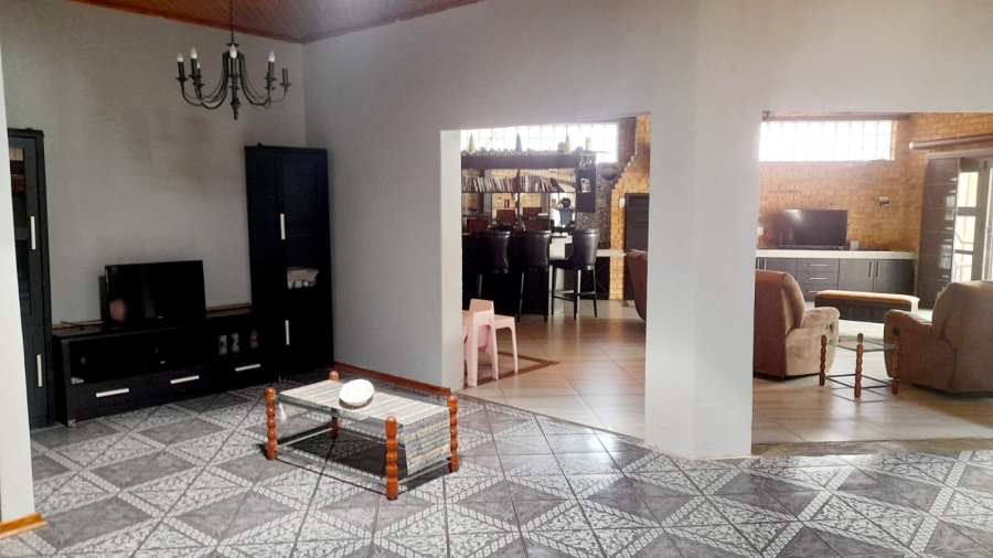 4 Bedroom Property for Sale in Vanderbijlpark SE 3 Gauteng