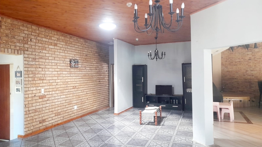 4 Bedroom Property for Sale in Vanderbijlpark SE 3 Gauteng