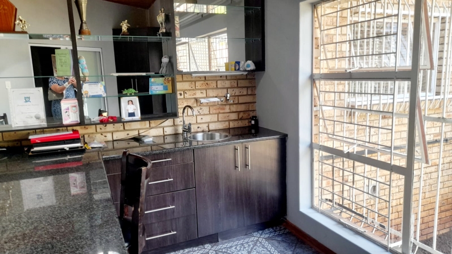 4 Bedroom Property for Sale in Vanderbijlpark SE 3 Gauteng