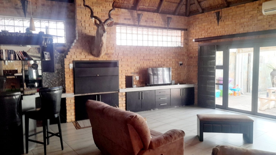 4 Bedroom Property for Sale in Vanderbijlpark SE 3 Gauteng