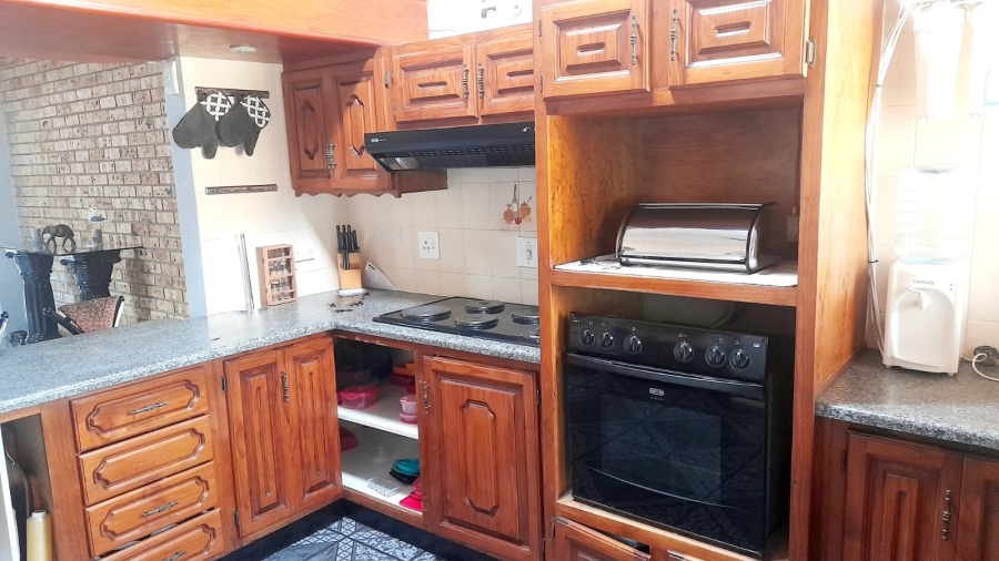 4 Bedroom Property for Sale in Vanderbijlpark SE 3 Gauteng