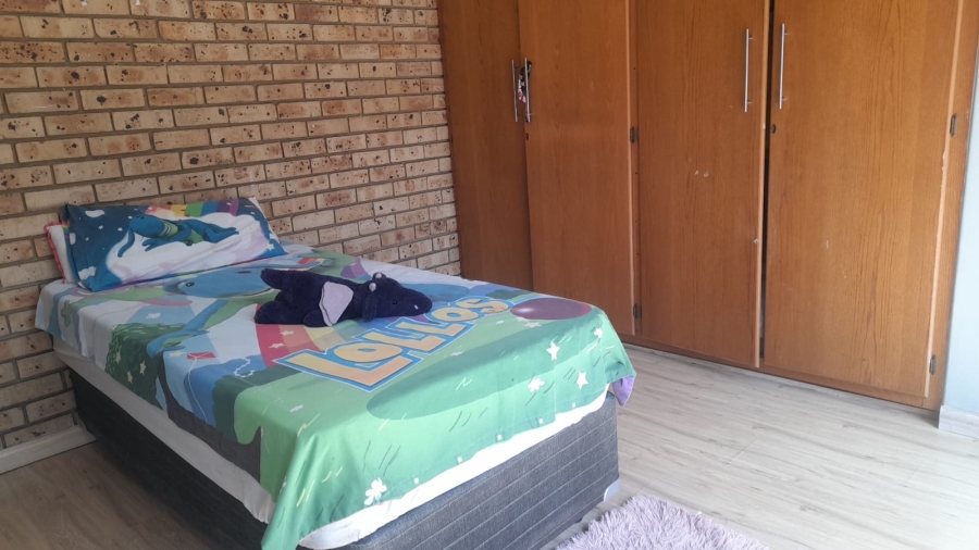 4 Bedroom Property for Sale in Vanderbijlpark SE 3 Gauteng