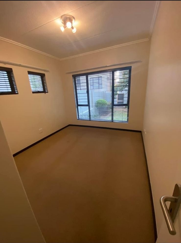 To Let 2 Bedroom Property for Rent in Bryanston Gauteng