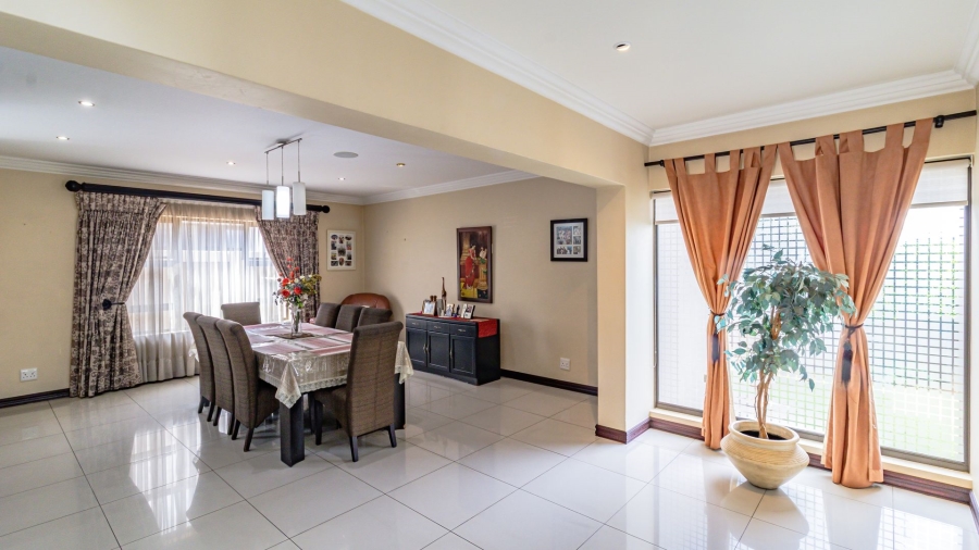 5 Bedroom Property for Sale in Aspen Lakes Gauteng