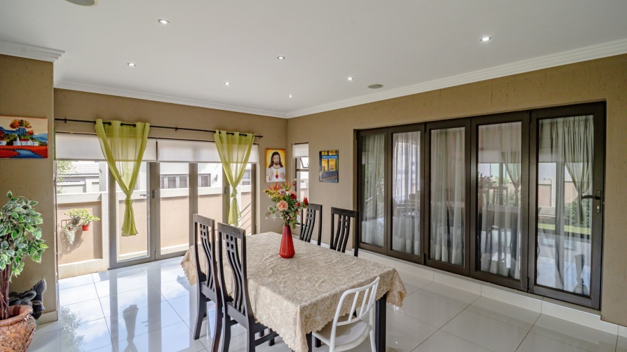 5 Bedroom Property for Sale in Aspen Lakes Gauteng