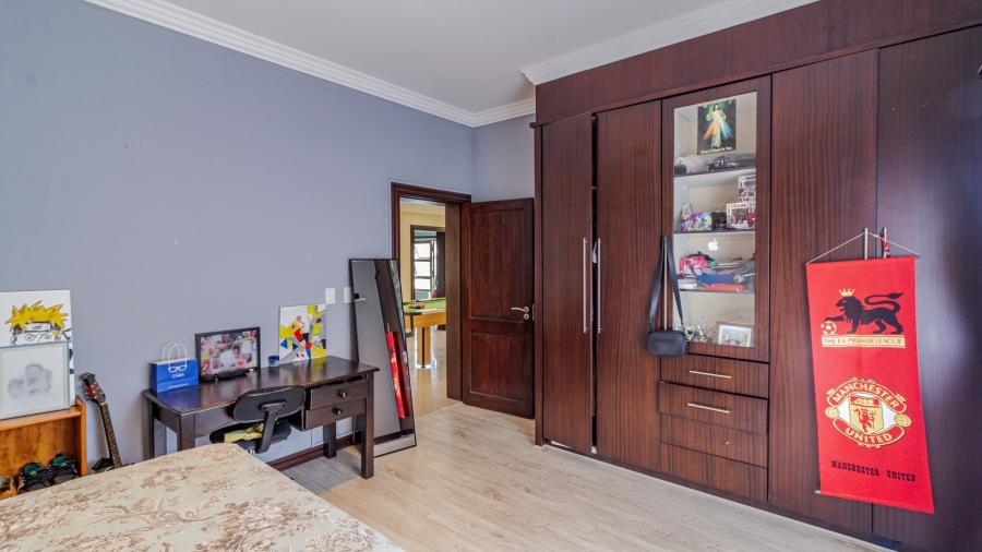 5 Bedroom Property for Sale in Aspen Lakes Gauteng