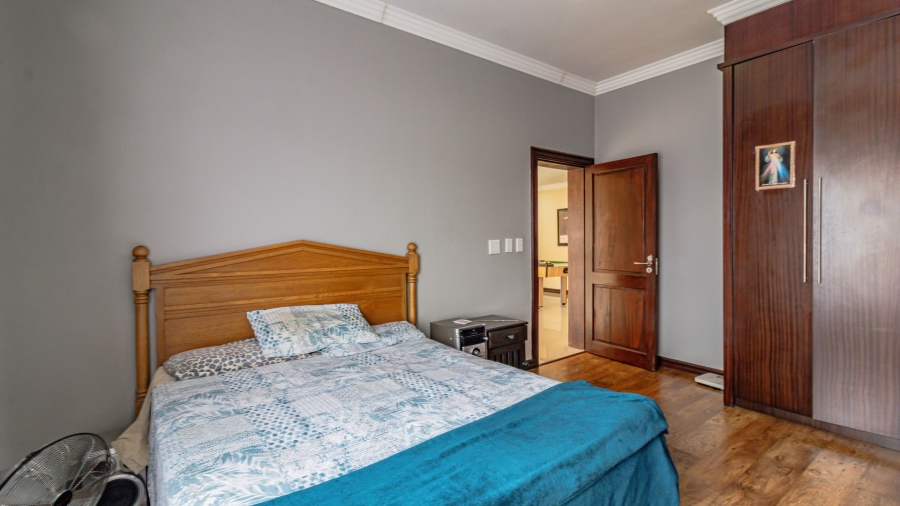 5 Bedroom Property for Sale in Aspen Lakes Gauteng