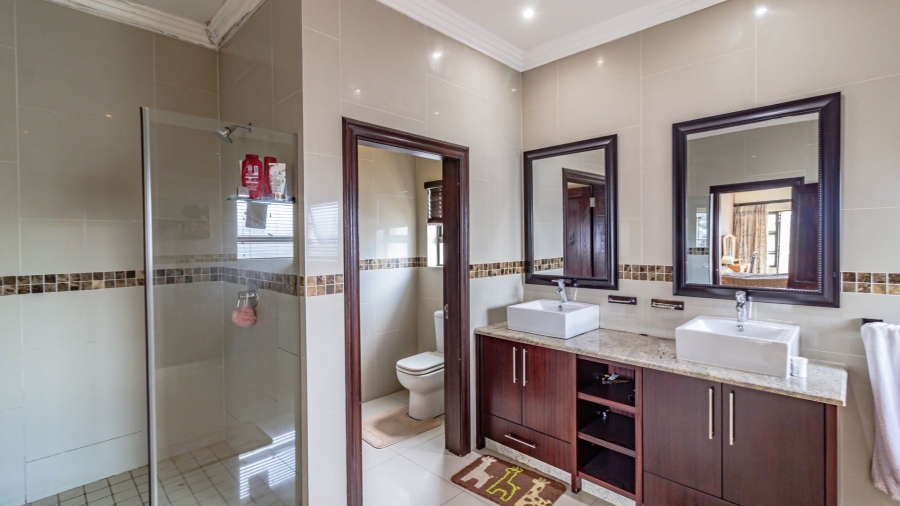 5 Bedroom Property for Sale in Aspen Lakes Gauteng