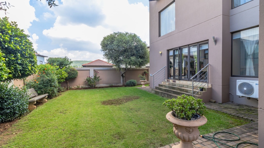 5 Bedroom Property for Sale in Aspen Lakes Gauteng