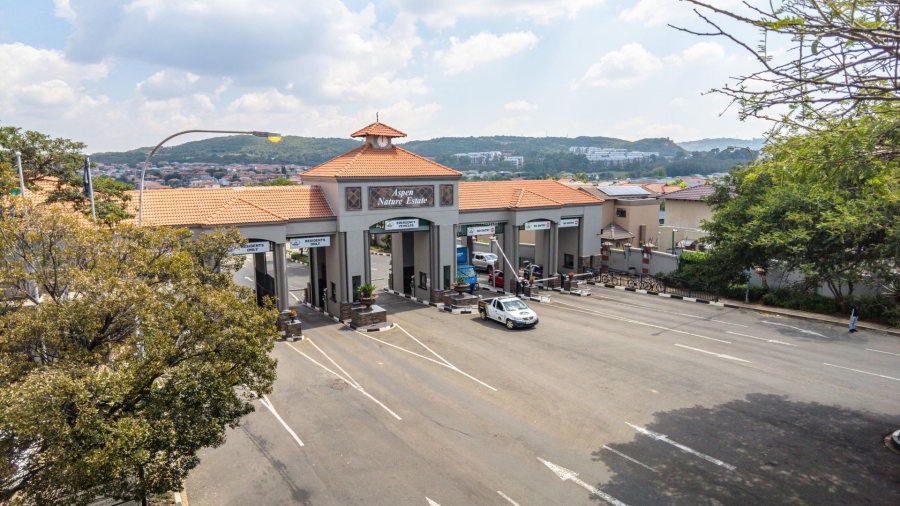 5 Bedroom Property for Sale in Aspen Lakes Gauteng