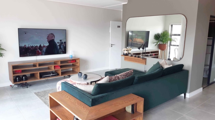 To Let 2 Bedroom Property for Rent in Waterfall Gauteng