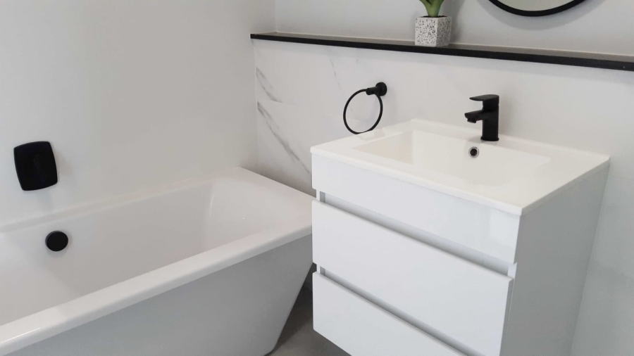 To Let 2 Bedroom Property for Rent in Waterfall Gauteng