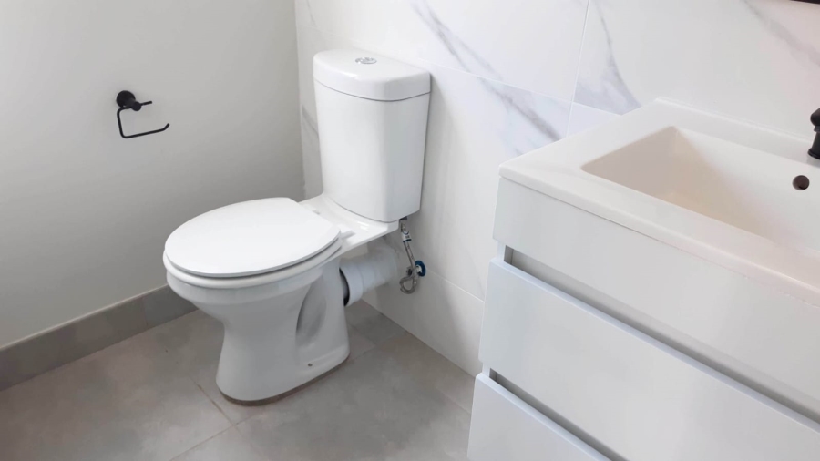 To Let 2 Bedroom Property for Rent in Waterfall Gauteng