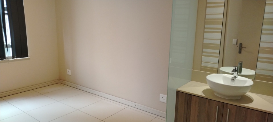 To Let 2 Bedroom Property for Rent in Rosebank Gauteng